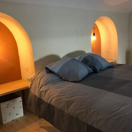 Interior 5, Loft A Stone's Throw From The Mole Of 5 *